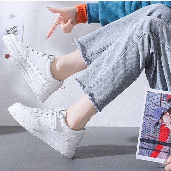 Casual shoes women's 2024 summer new board shoes women's shoes breathable mesh white shoes women's Korean version single shoes
