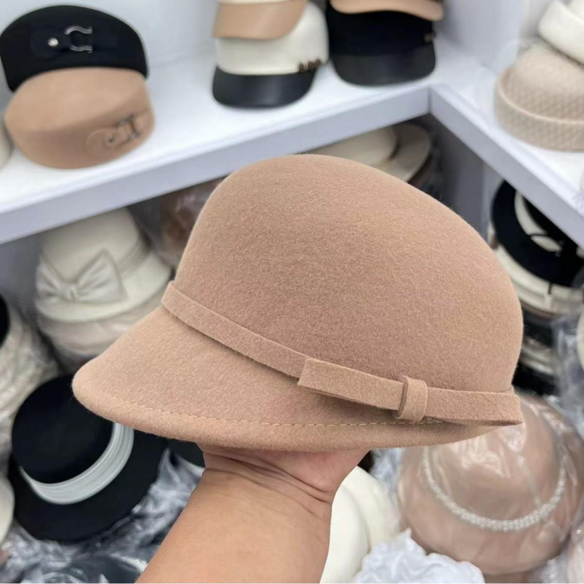 

Fashion personality Autumn and winter cap Female equestrian hat Internet celebrity topper woolen knight hat one size fits all and adjustable верблюд