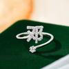 Bague de luxe pour femme Banyan Tree en argent avec nom de famille - Design personnalisé haut de gamme pour l'index