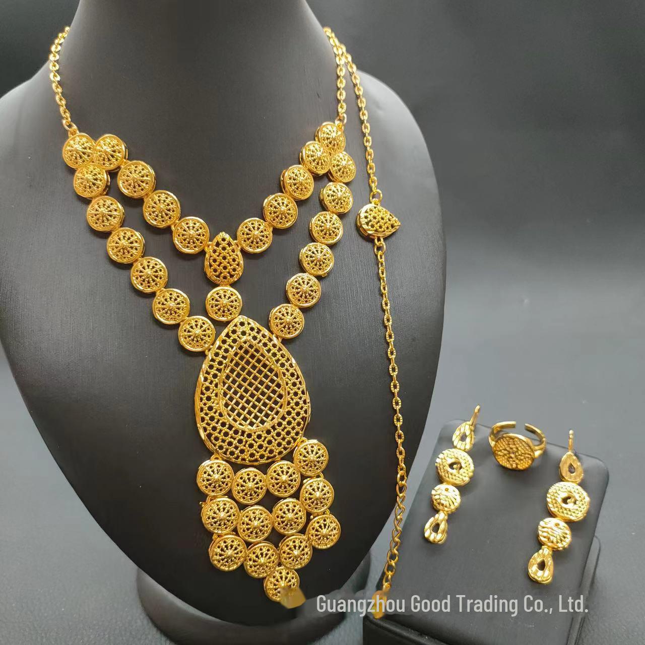 

Комплект африканских украшений Dubai Bride с позолотой 24 карата: Ожерелье, браслет, серьги и кольцо