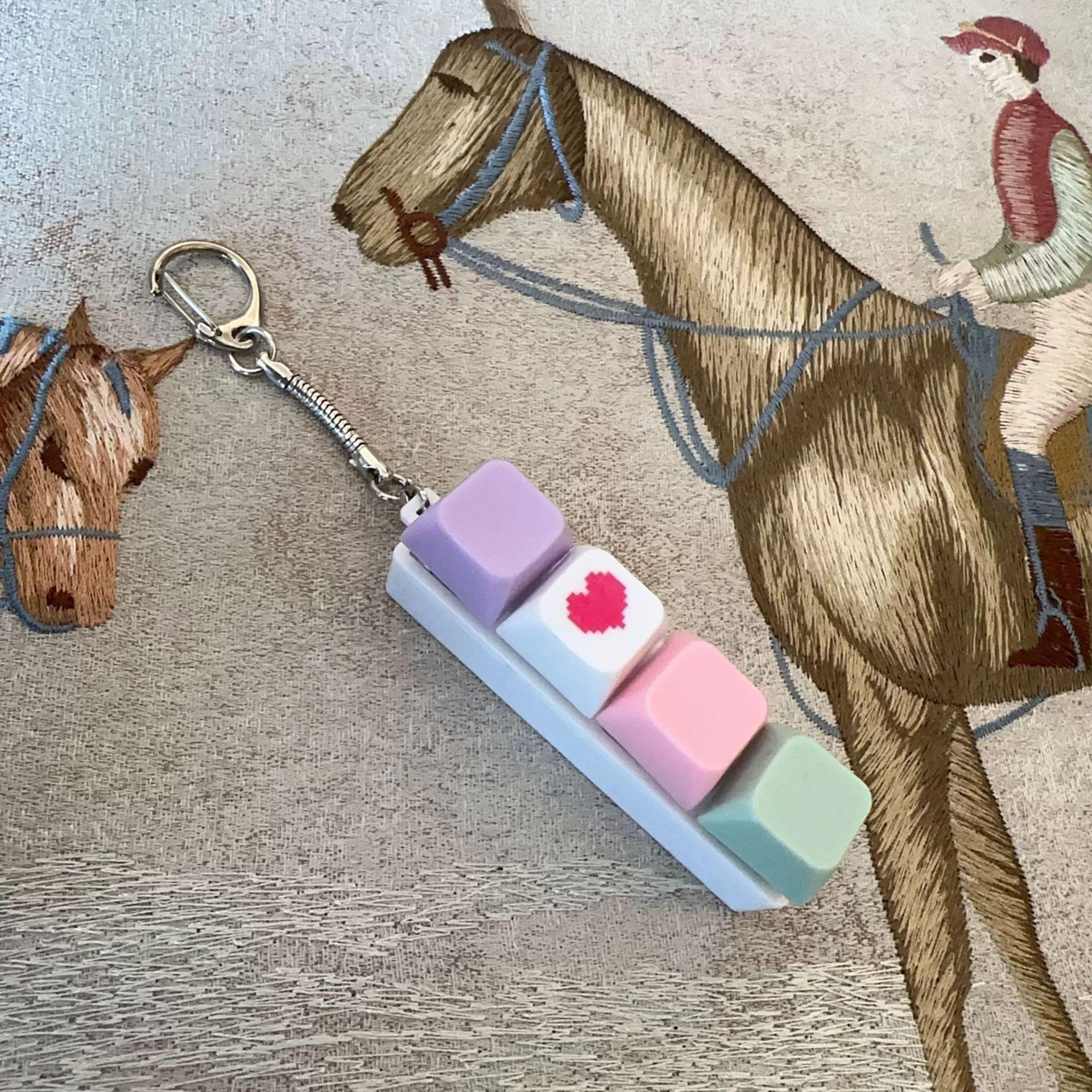 Unzip button one-key four-button color cap shaft tester Macaron keychain pinch music decompression button toy without light