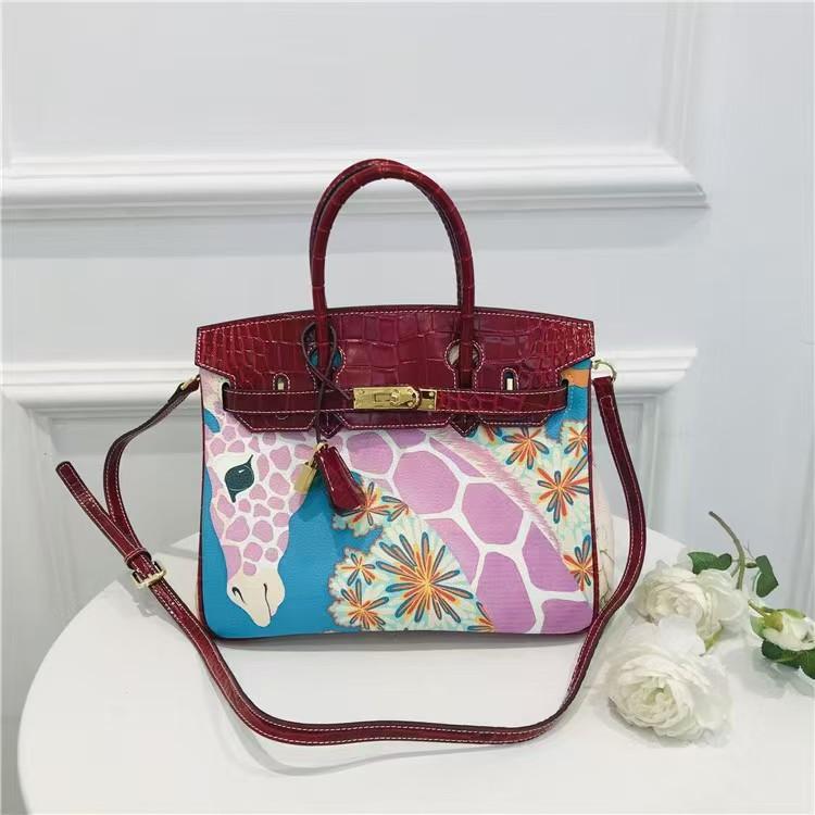 2025 Neues Modell, lackierte Tasche, Damenhandtasche aus Rindsleder erste Schicht, tragbare Schulter-Umhängetasche, personalisiertes Tiermuster