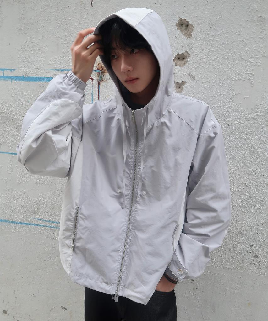 SOMEPLACE MAN Side Contrast Detail Hooded High-Neck Windbreaker Zip-Up Jacket [Grey]
