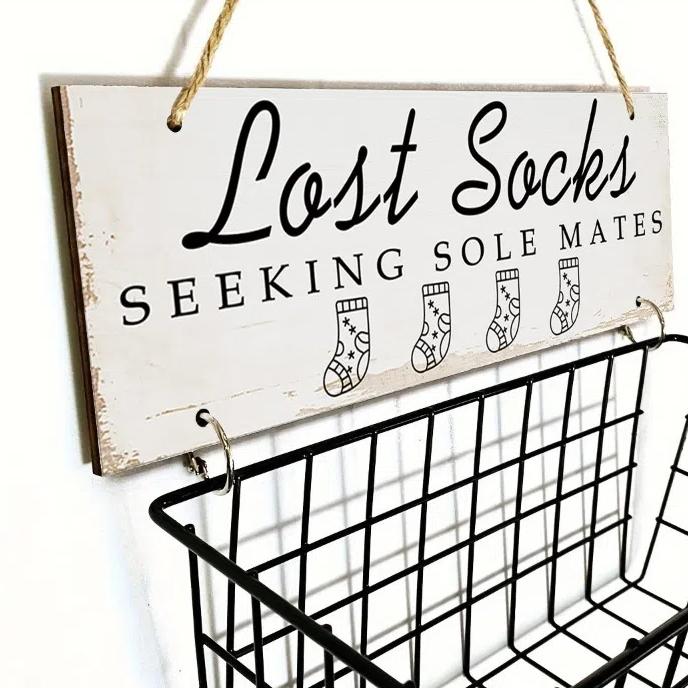 Iron Grid Socks Storage Basket Wall Mounted Lost Socks Container Hollow Metal Storage Rack  Closets