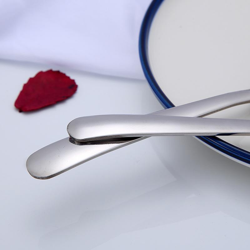 Elegant Stainless Steel Dinner Spoon Adds a Touch of Sophistication to Every Dining Table