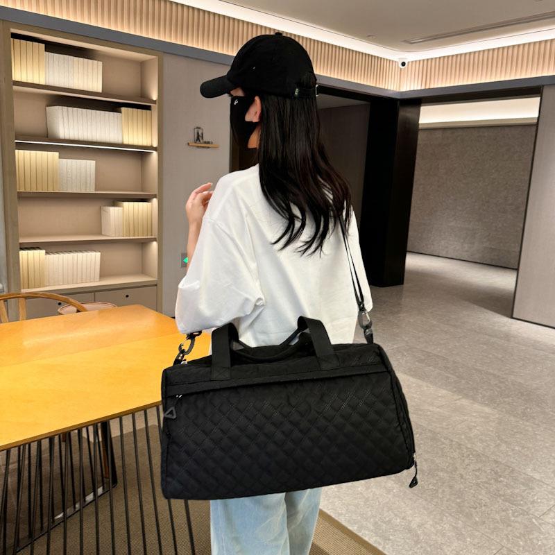 New travel bag women's portable large-capacity fitness bag sports training bag dry and wet separation portable duffel bag