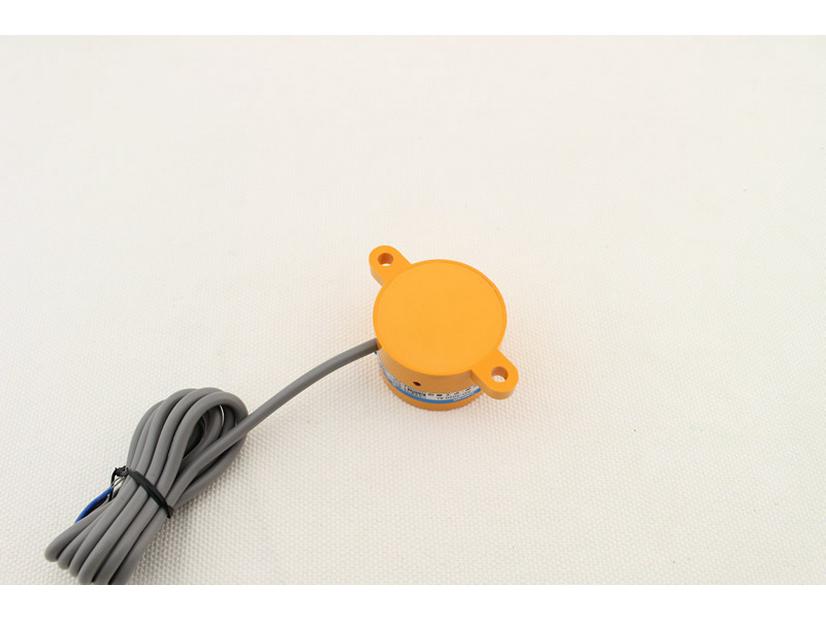 SD/CD Series Inductive Proximity Sensor: Three/Four-Wire, NO/NC Metal Limit Switch