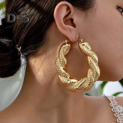 1 Pair Huggie Earrings Retro Shiny Twisted Geometric Solid Color Electroplated Lightweight Stainless Ear Decoration Jewelry Commute Ear Hoop