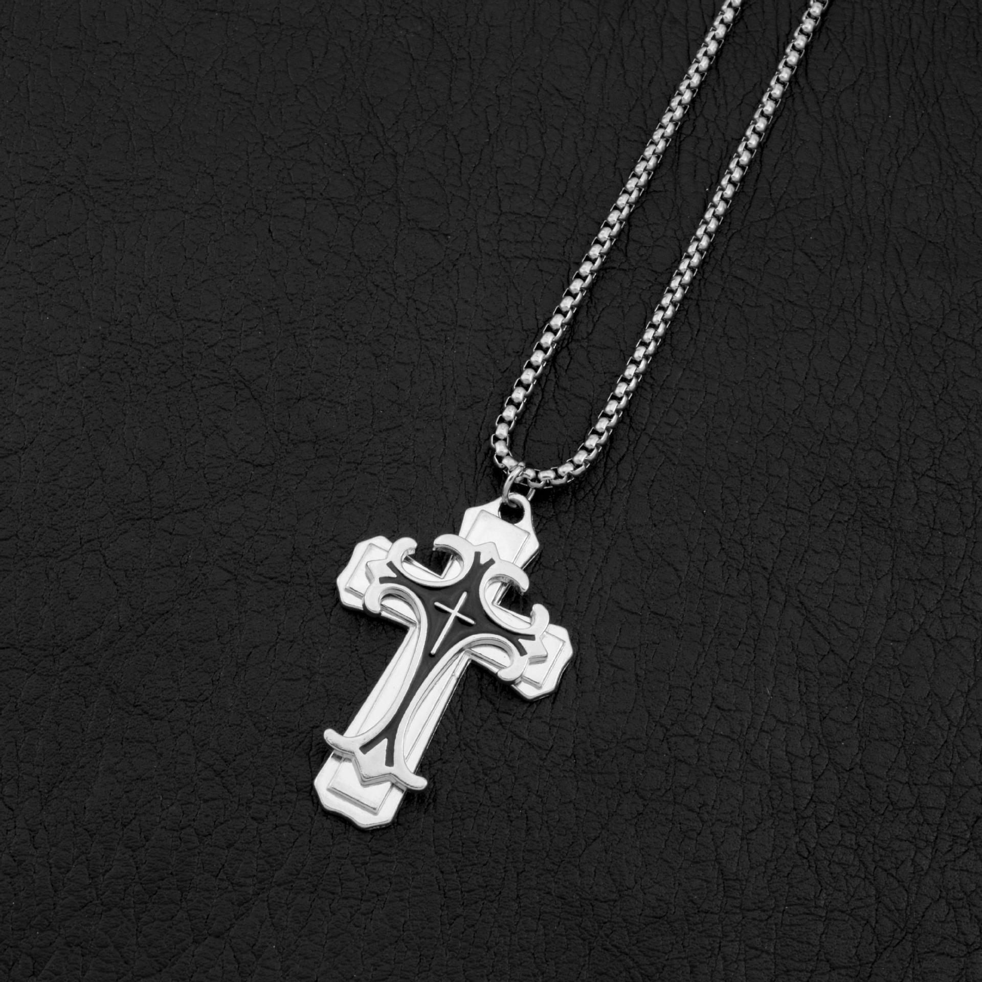 E-commerce supply European and American double-layer corrosion oiled cross pendant necklace men s jewelry