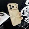 The new iPhone17promax colorful CD pattern mobile phone case is suitable for Apple's 16-second enlarged window hard case