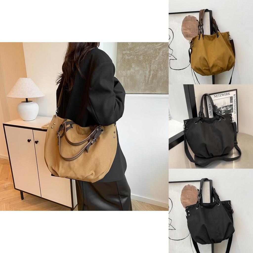 Stylish Retro Large Capacity Tote Bag For Women In Black And Khaki Perfect For Casual Commute