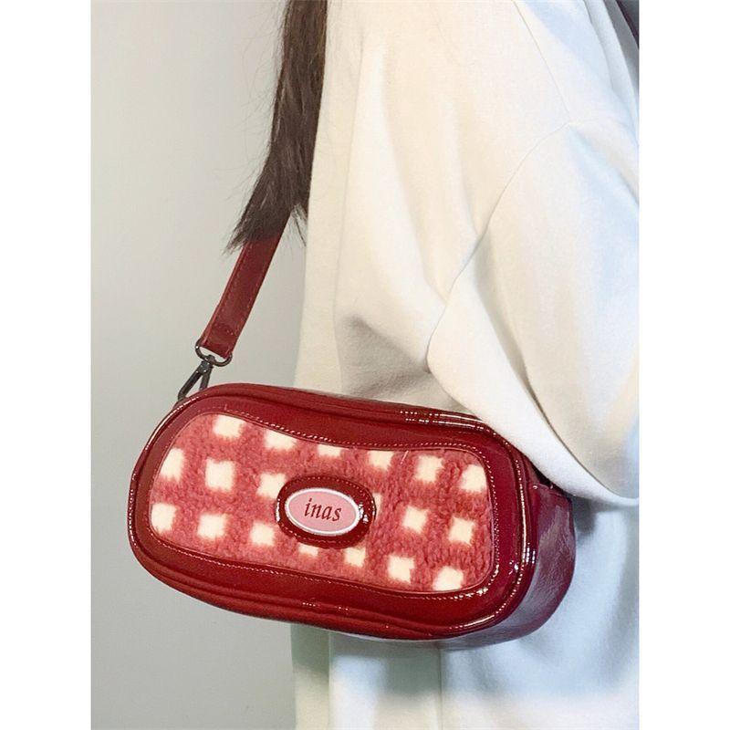 

Niche spring festive armpit bag women s high-end fashion shoulder bag cute versatile messenger bag красный