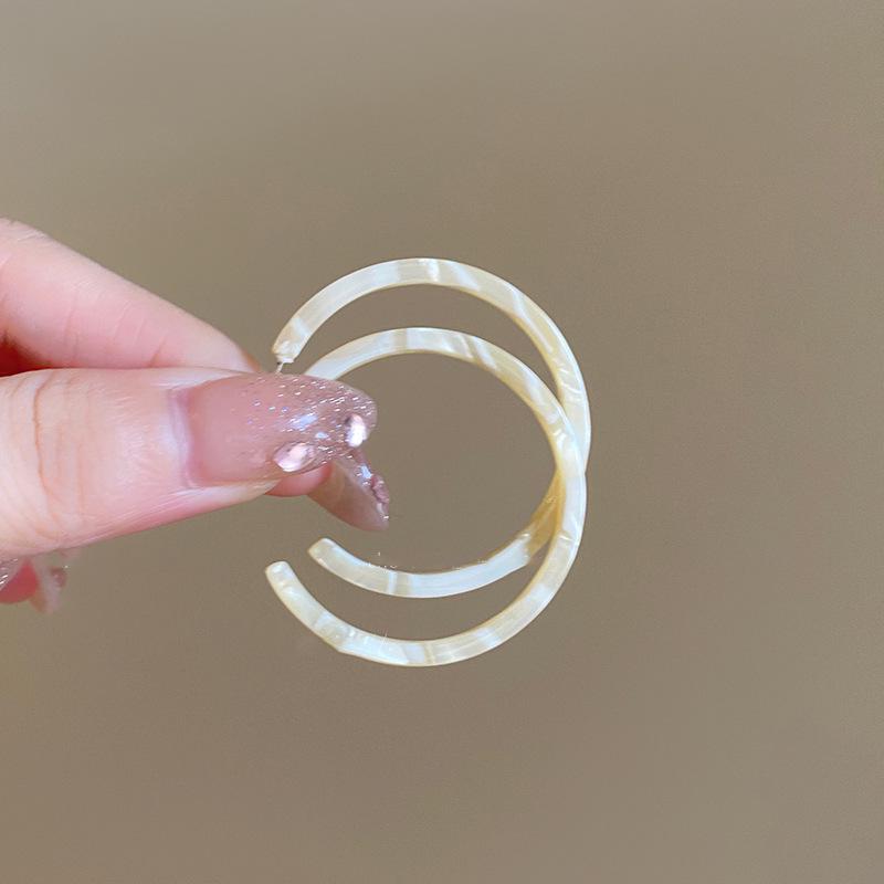 2025 Trendy Large Earrings: Simple, Cool, Versatile - Perfect for Round Faces