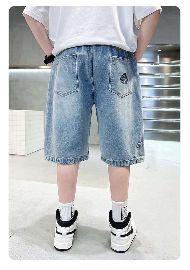 Pantaloncini di jeans sottili estivi per ragazzi 2026: Pantaloni Corti Trendy Casual per Bambini di Taglia Media e Grande