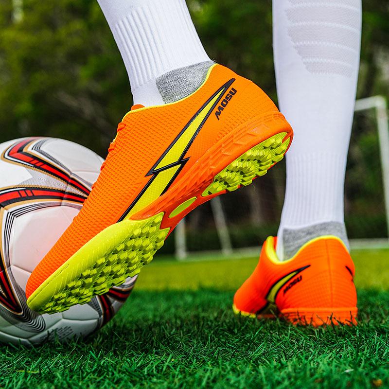 

Футбольные бутсы Женские кроссовки Мальчиковые футбольные бутсы Обувь для школьников Девичьи футбольные бутсы Пара Мужские Легкие кроссовки Большой размер 36-45 EU: 45