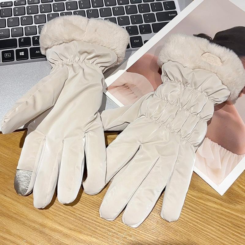 

Gloves Autumn and Winter Women s Warm Korean Version Cute Touch Screen Riding Electric Car Anti-cold Plus Velvet Thickened Windproof Cotton Gloves