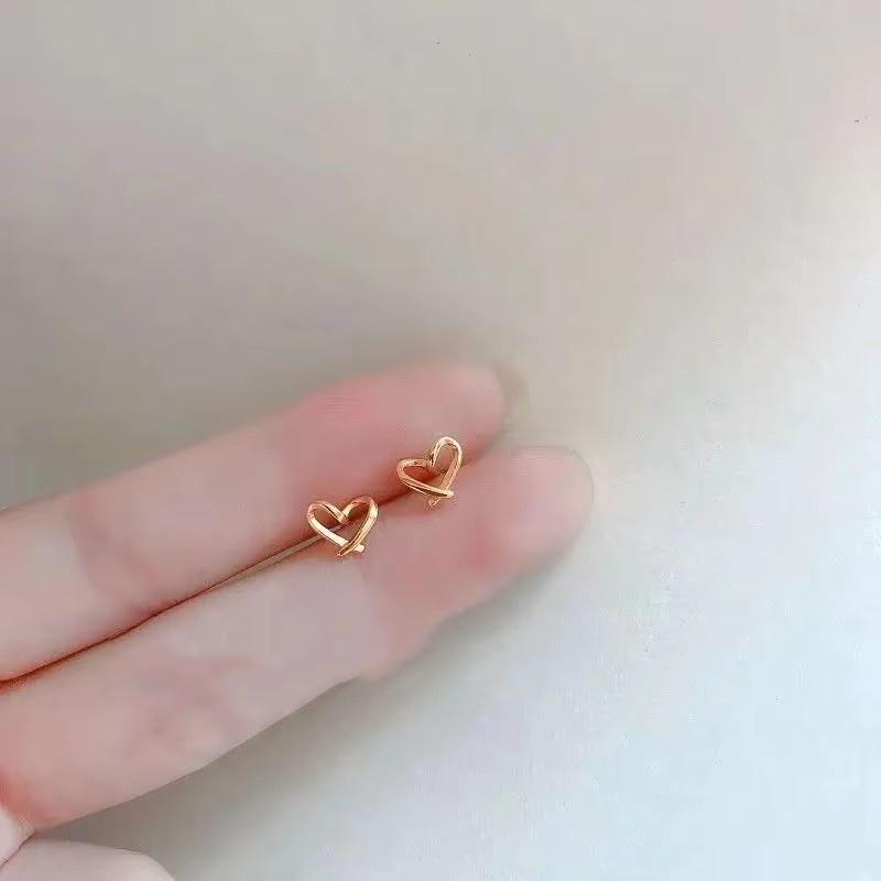 Korean Mini Small Heart Stars Stud Earrings For Women Student Teen Simple Tiny Minimalist Silver Color Ear Piercing Jewelry