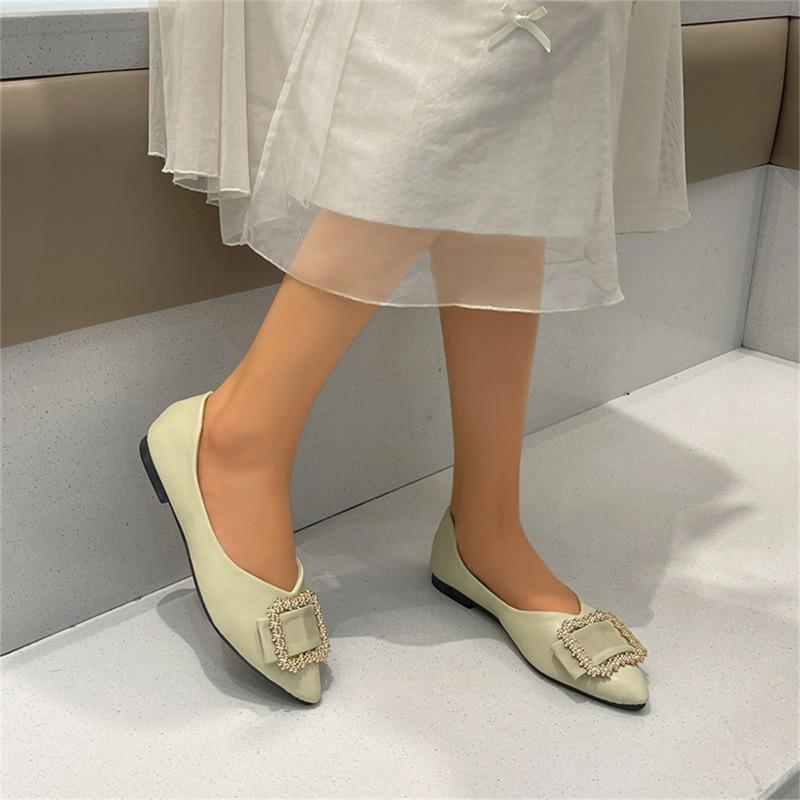 Mode Damenmode Schuhe niedriger Absatz Herbst neu spitze Zehen flacher Ausschnitt Wasserdiamant Schnalle weiche Sohle rutschfest flache Schuhe