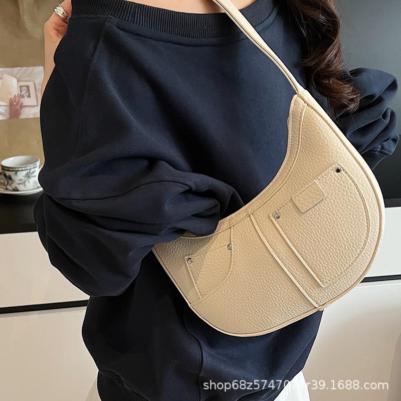French Retro Niche Design Crescent Bag Underarm Bag Versatile Simple Casual Commuting Shoulder Crescent Bag Small Satchel