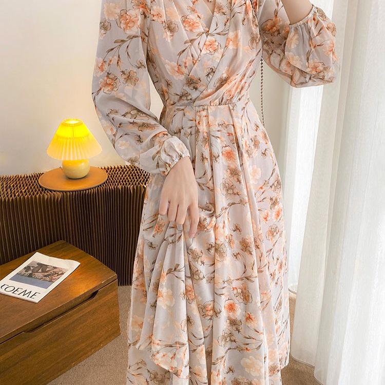 2024 Spring Retro Chiffon Floral Dress: Waist-Hugging Long Sleeve Tea Break Style for Women