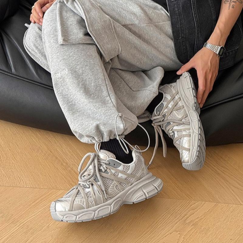 Fashion 2025 Spring New Men's Casual Sports Shoes Mesh Breathable Thick Soled Fashion Trend Shoes Comfortable Versatile Chunky sneakers
