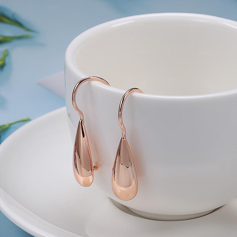 Glänzende große goldene Tropfenohrringe für Damen, geometrischer Schmuck, modische Ohrringe, Zubehör
