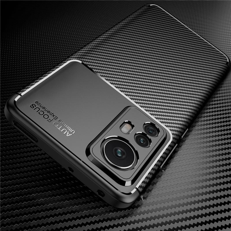 The new model is suitable for Xiaomi Mi 12 Beetle anti-drop protective case, Redmi note10 carbon fiber armor mobile phone case.