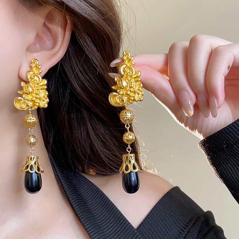 Water drop pearl flower earrings exaggerated antique earrings French retro court style earrings