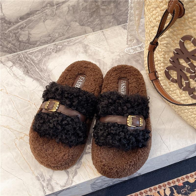 Стильные тапочки для интернет-знаменитостей женские 2025 новые осенне-зимние на толстой подошве увеличивающие рост из овечьего плюша хлопковые тапочки 40 чёрный 2100₽