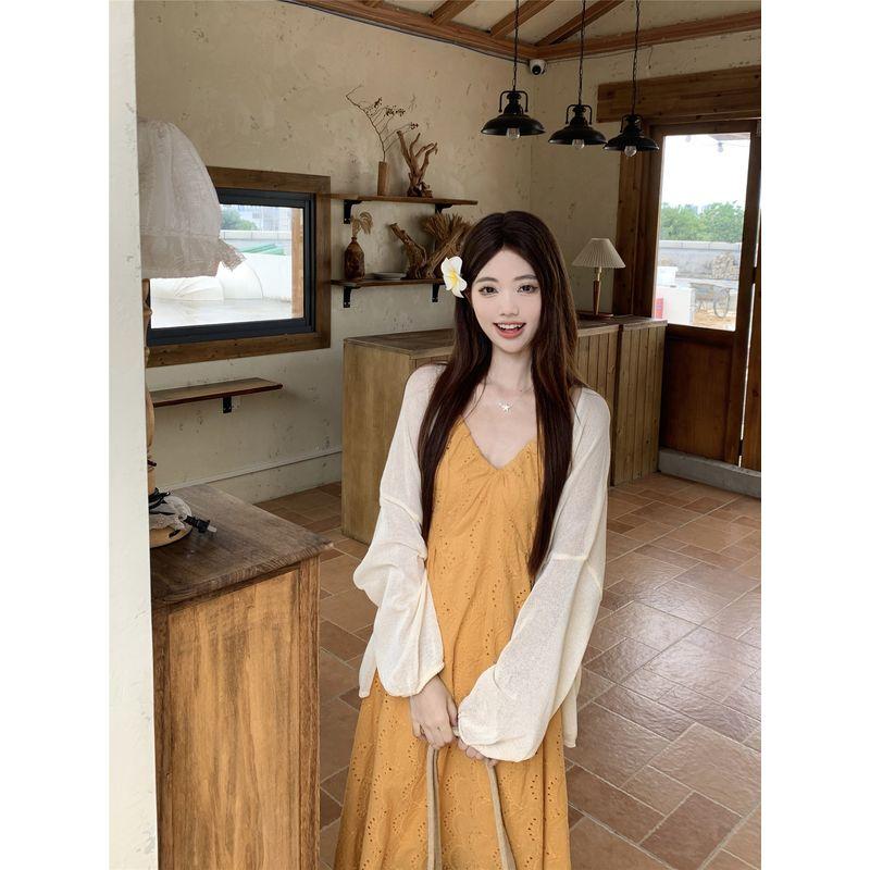 

Костюм в отпускном стиле Кумикуми Свободный тонкий кардиган-жакет Женский осенний комплект из двух предметов: ажурная юбка-сарафан и топ для ношения под низ Cardigan One size