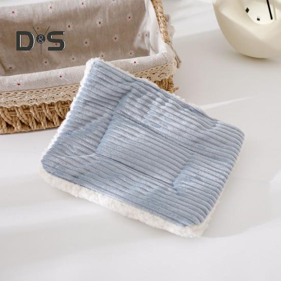 Guinea Pig Cage Liner Bed Winter Warm Plush Pad Hamster Nest Mat Small Animal Accessories for Squirrel Hedgehog Chinchilla Rabbit