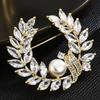1Pc Delicate Pearl Flower Wreath Brooch for Women Fashion Rhinestone Brooches Pins Jewelry Trendy Accessories Party Gifts