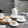 Elegant Europeisk Keramisk Kaffekopp - Snygg Lyxig Gåva för Kvinnor, Perfekt för Kontoret eller Kaféet.