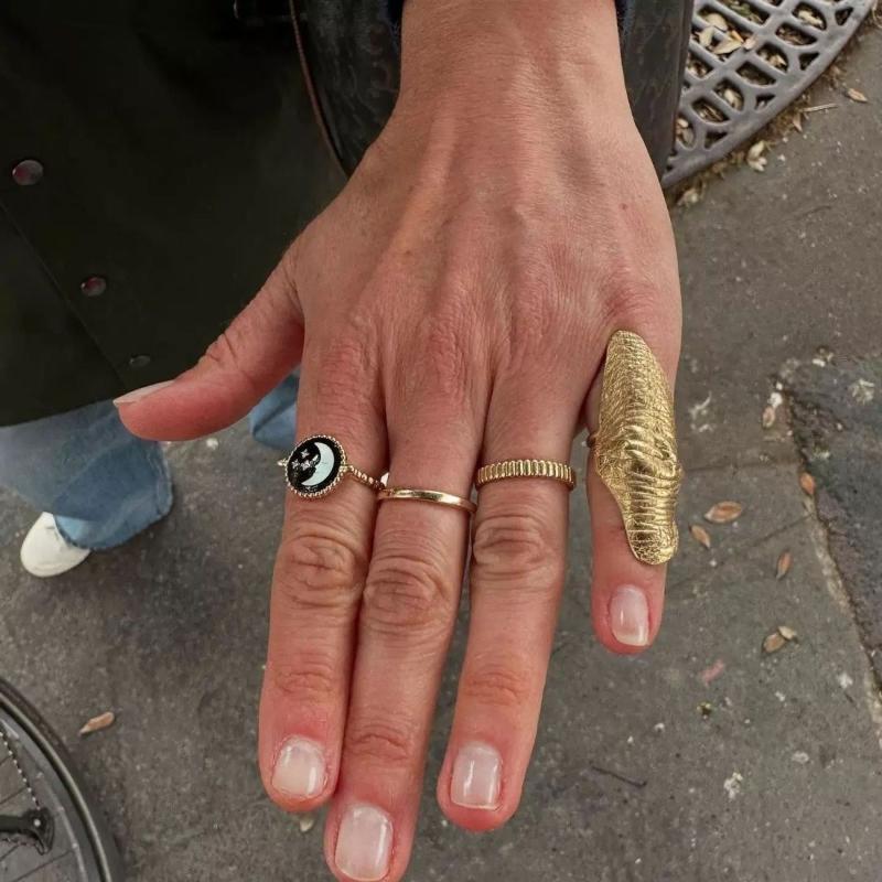 Minimalist Gold Texture Joint Ring Set, Artistic Stackable Design, Unisex Fashion Finger Jewelry Accessories