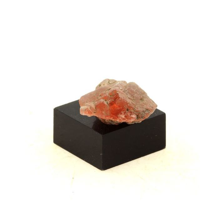 Pierres et Minéraux. Fluorite Rose. 18.85 ct. Talèfre, Massif du Mont-Blanc, France.