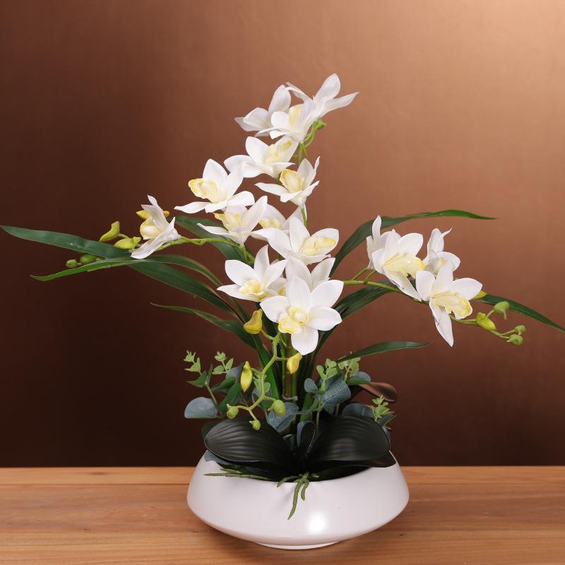 Umelé kvetinové aranžmán s orchideou Cymbidium pre obývaciu izbu, jedálenský stôl alebo na vystavenie na TV skrinke