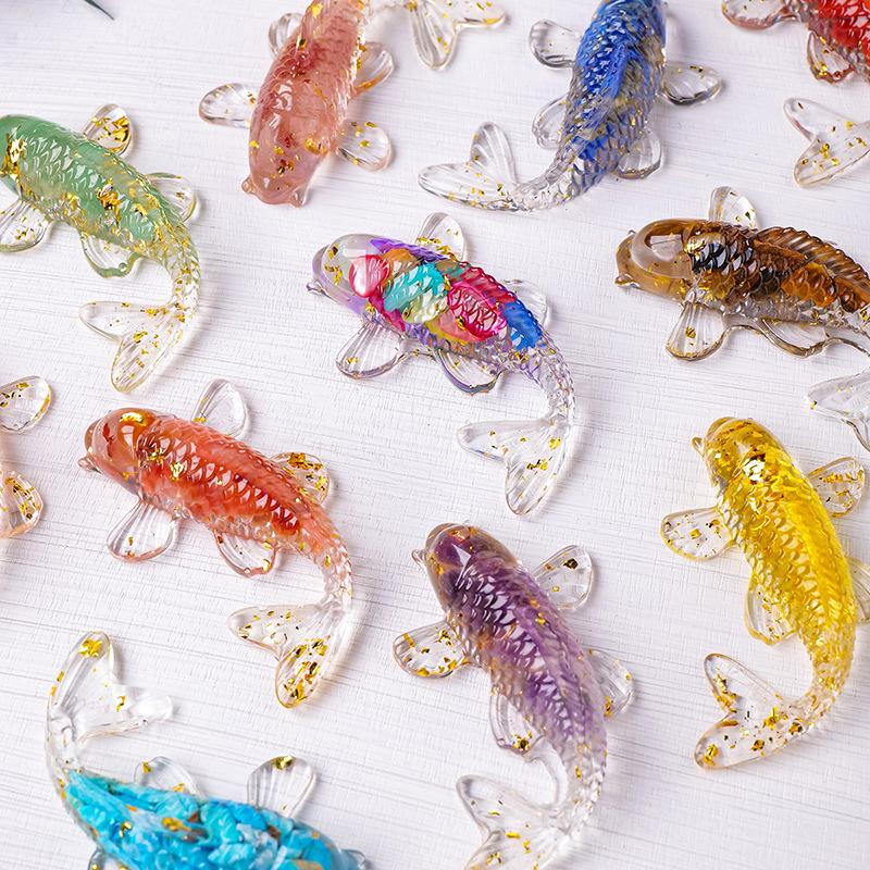 1pc Natural Crystal Crushed Stone Koi Fish Figure Ornament Drip Gel Small Goldfish Gifts Desktop Beautiful Jewelry