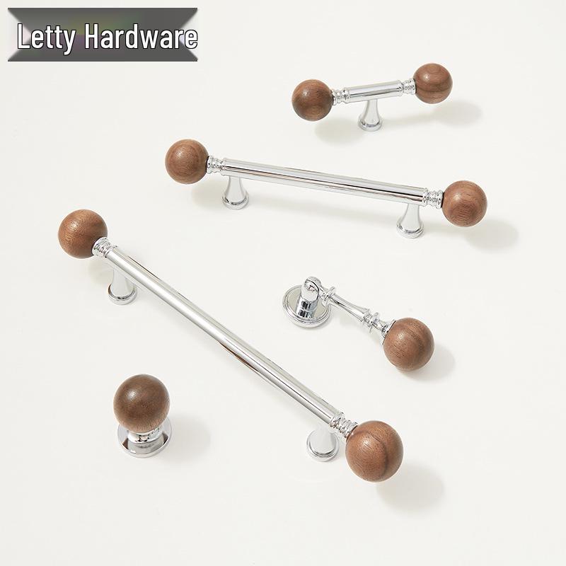 

Античная латунь Француский ретро Длинная ручка-скоба с деревом грецкого ореха и серебряным круглым шаром для кухонных шкафов и гардеробов Single hole - Diameter 25mm