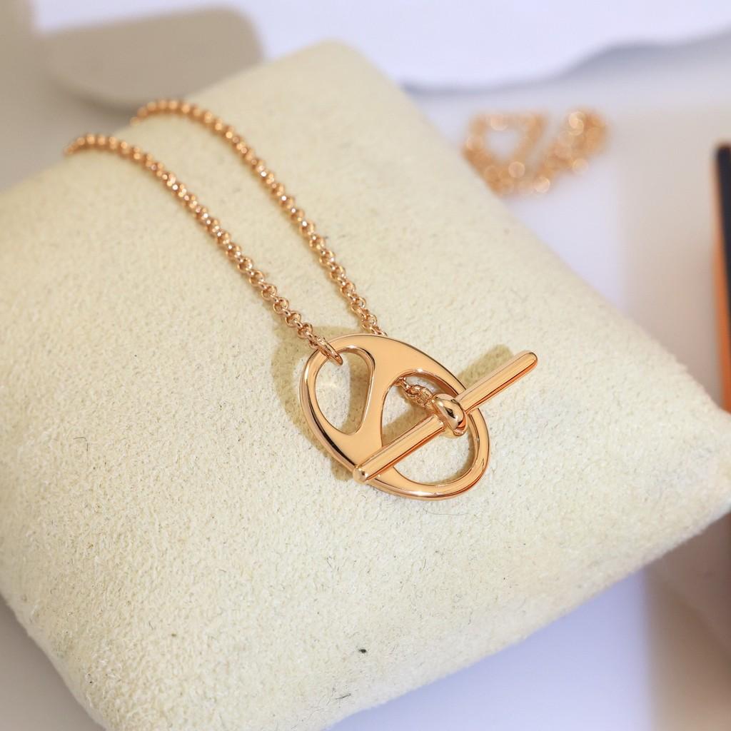 Pig Nose Bracelet Male Female Design Dynamic and Smooth Lines Easy To Wear Non Allergic  Fashion Accessories