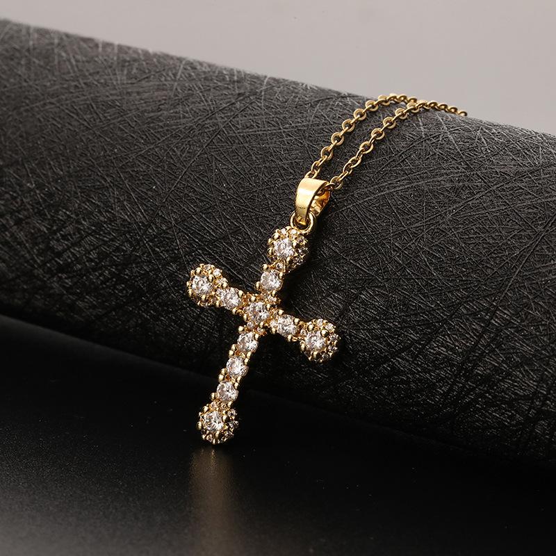 Cross necklace, zircon, European and American necklace, titanium lock chain, Instagram retro punk, personalized pendant, niche design