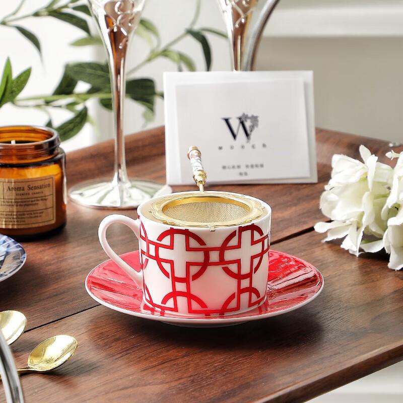 WOOCH Exquisite Ceramic Cup and Saucer Gift Set