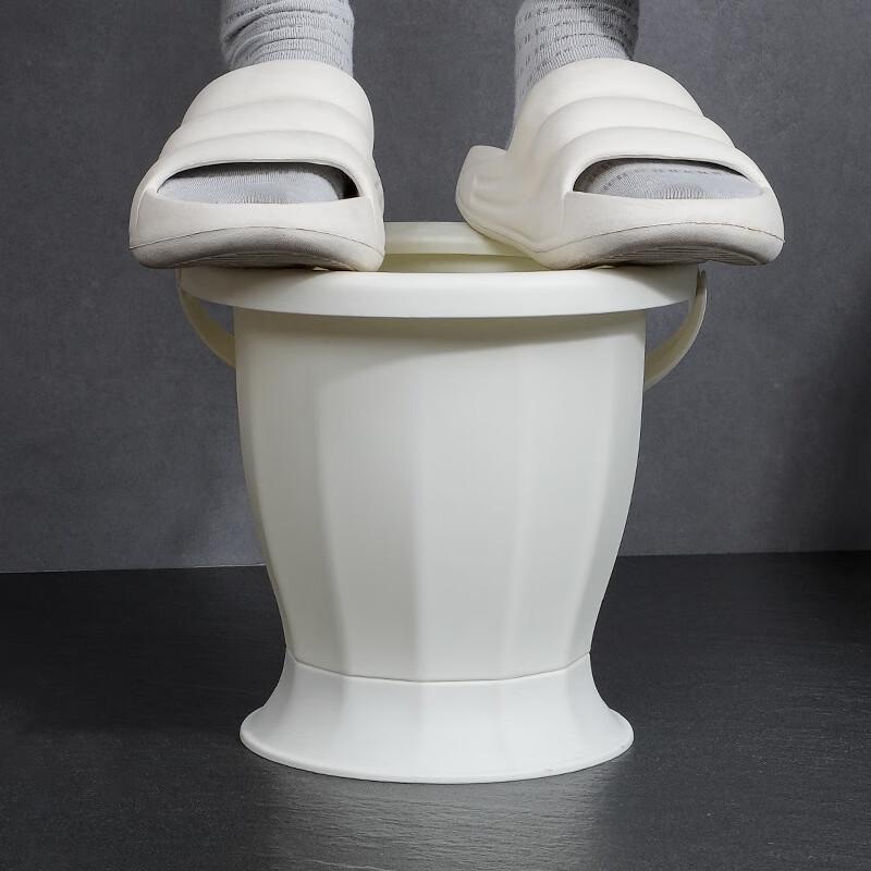 Portable Lidded Adult Urinal & Spittoon