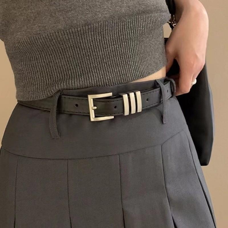 

Womens Stylish 2024 Korean Fashion Jeans With Sophisticated Black Belt For Casual Chic чорний