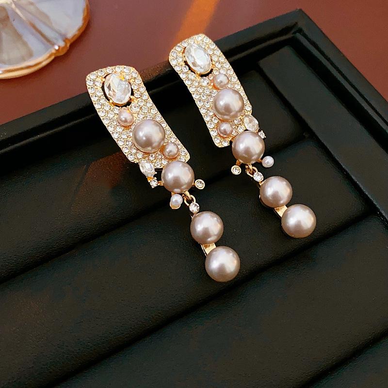 Silver Needle Zircon Geometric Tassel Earrings: Luxurious High-End Fashion Earrings for Women