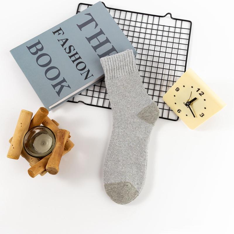 5 Pairs of Men's Winter Fleece and Thickened Warm Loop Socks, Men's Mid-calf Floor Socks, and Striped Towel Socks for Winter