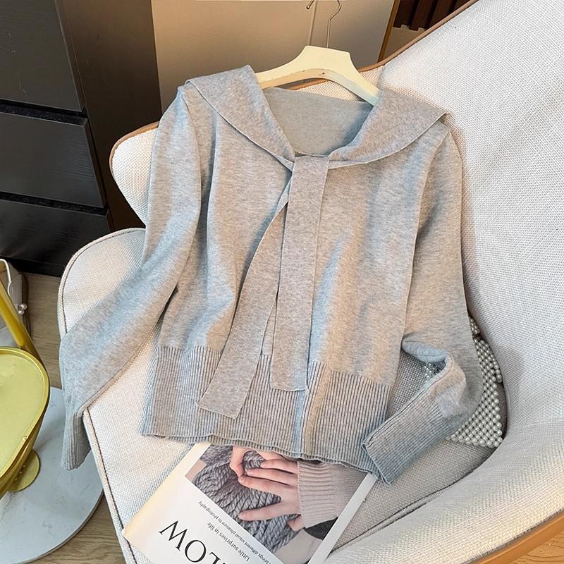 This Stylish Navy Collar, Color-blocking Striped Long-sleeved Knitted Sweater Is A Versatile Top for Women To Look Younger and Slimmer in Autumn