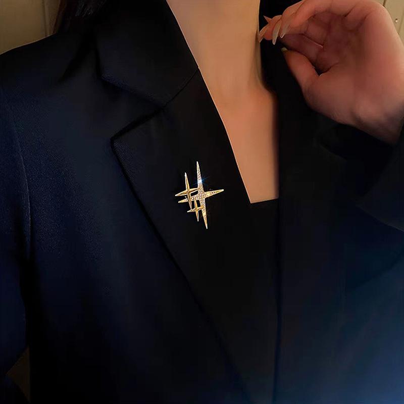Simple Personality Star High-End Sense Brooch Cute Trendy Design Corsage Pin For Evening Banquet Suit Emblem Jewelry