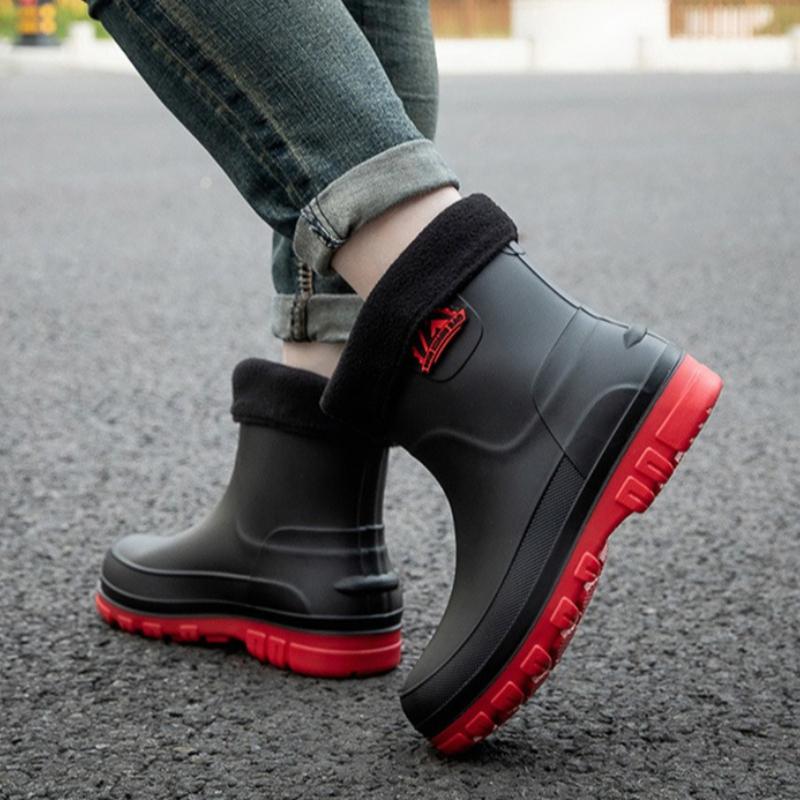 Hot Sales Men'S Rain Boots Designer Waterproof Mid Calf Boots Plush Non Slip Pvc Work Shoes Comfortable High Quality Men Shoes