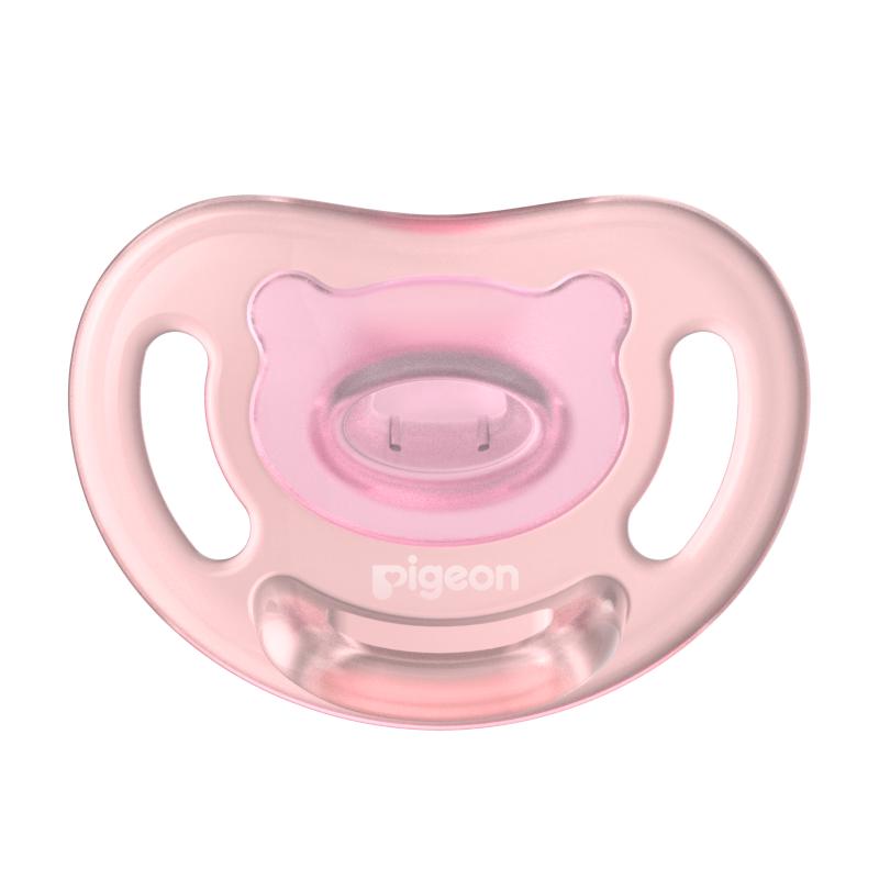 

Pigeon Silicone Pacifier with Storage Box