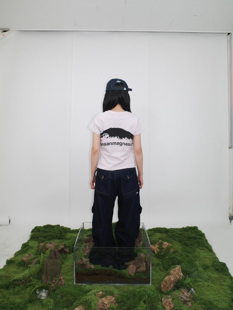 Tansanmageunesyum Mountain T-Shirt (Light Pink)